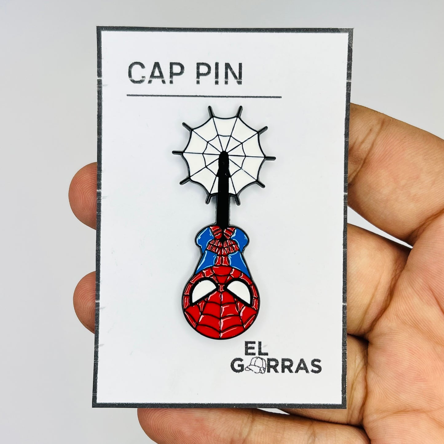 PN37 PIN Gorra Marvel 3