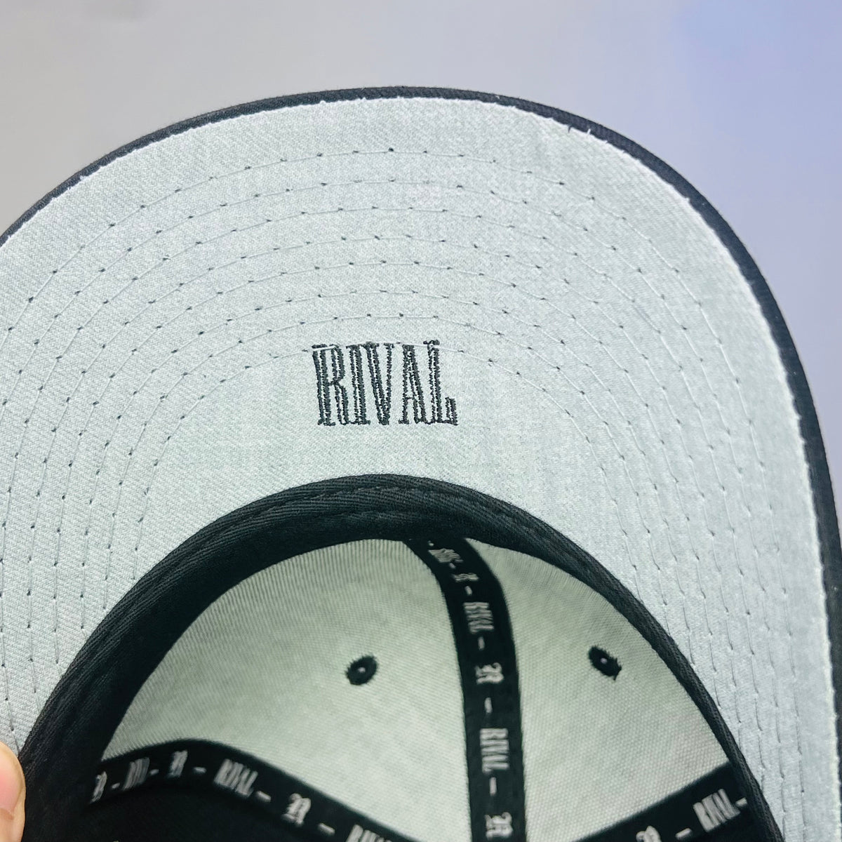 RV04 Gorra OG Rival SCV Cerrada