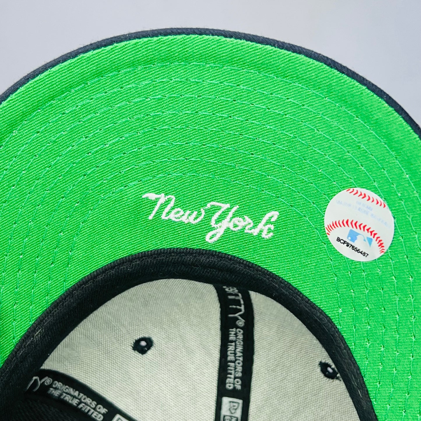 NY22 Gorra 8C New York Yankees SCV Cerrada