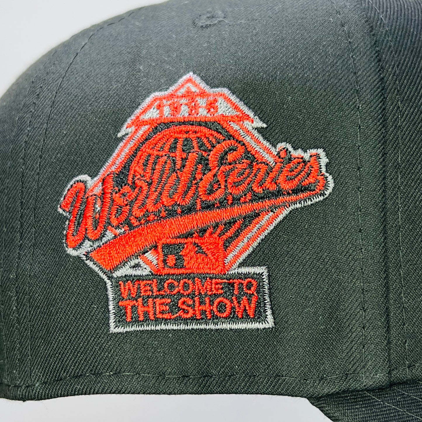 AB03 Gorra 8C Atlanta Braves SCV Cerrada