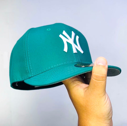 NY38 Gorra 8C New York Yankees SCV Cerrada