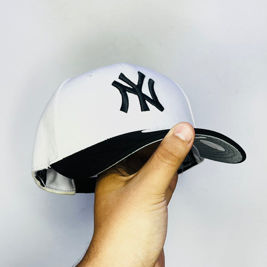 NY19 Gorra 3C New York Yankees CV Ajustable