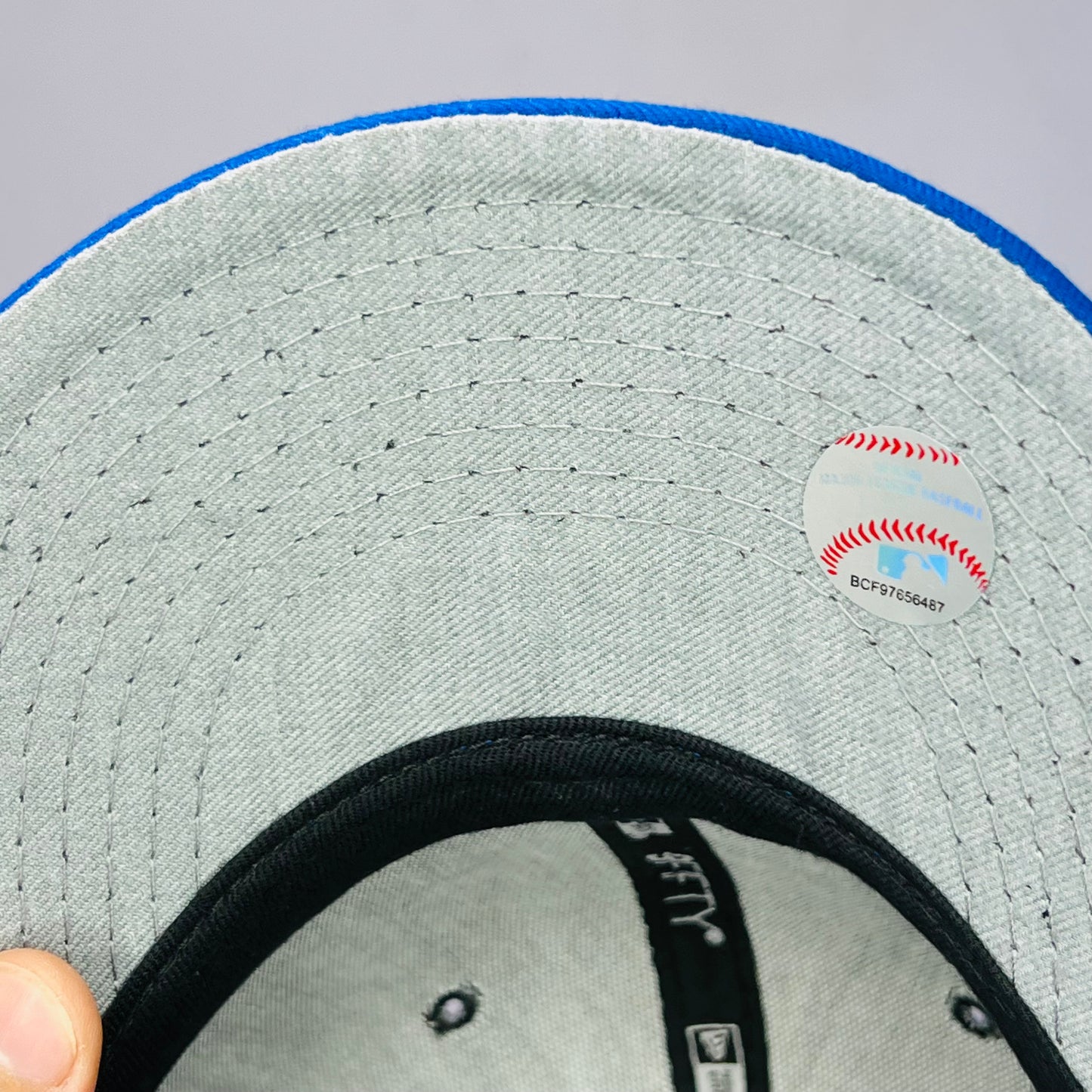 TBJ01 Gorra 8C Toronto Blue Jays SCV Ajustable