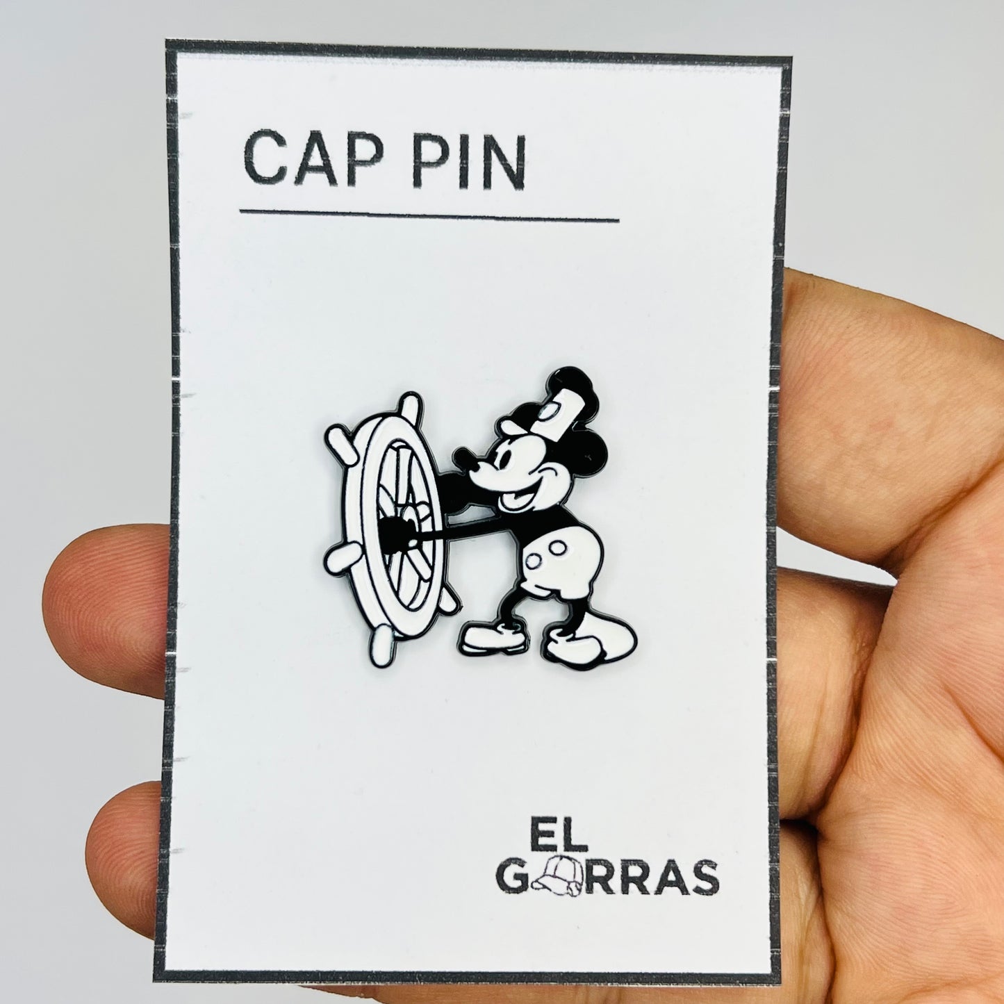 PN39 PIN Gorra Disney 1