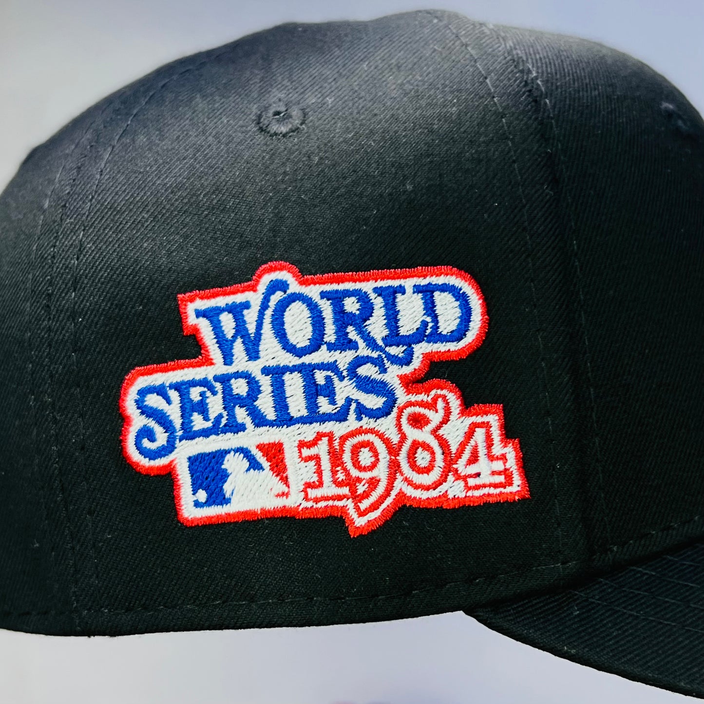 DT03 Gorra 8C Detroit Tigers SCV Cerrada