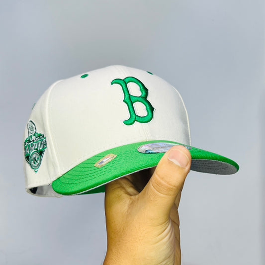 B01 Gorra 8C Boston Red Sox SCV Ajustable