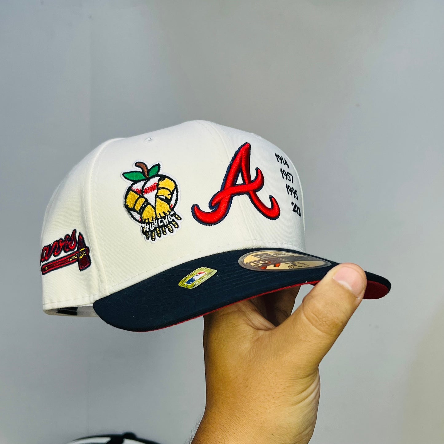 AB05 Gorra 8C Atlanta Braves SCV Cerrada