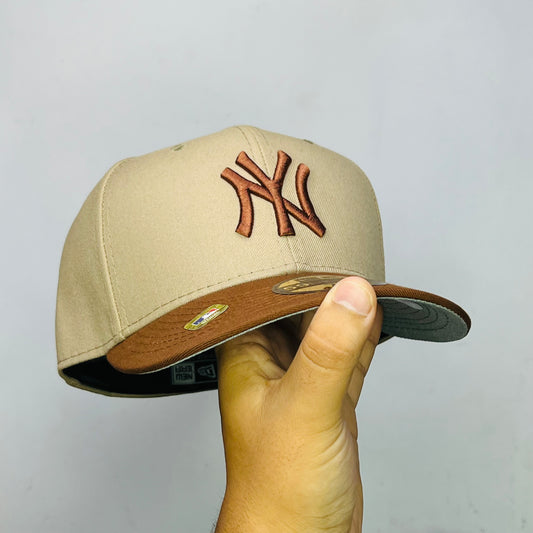 NY18 Gorra 8C New York Yankees SCV Cerrada