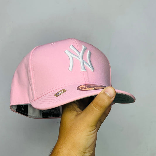 NY21 Gorra 8C New York Yankees SCV Cerrada