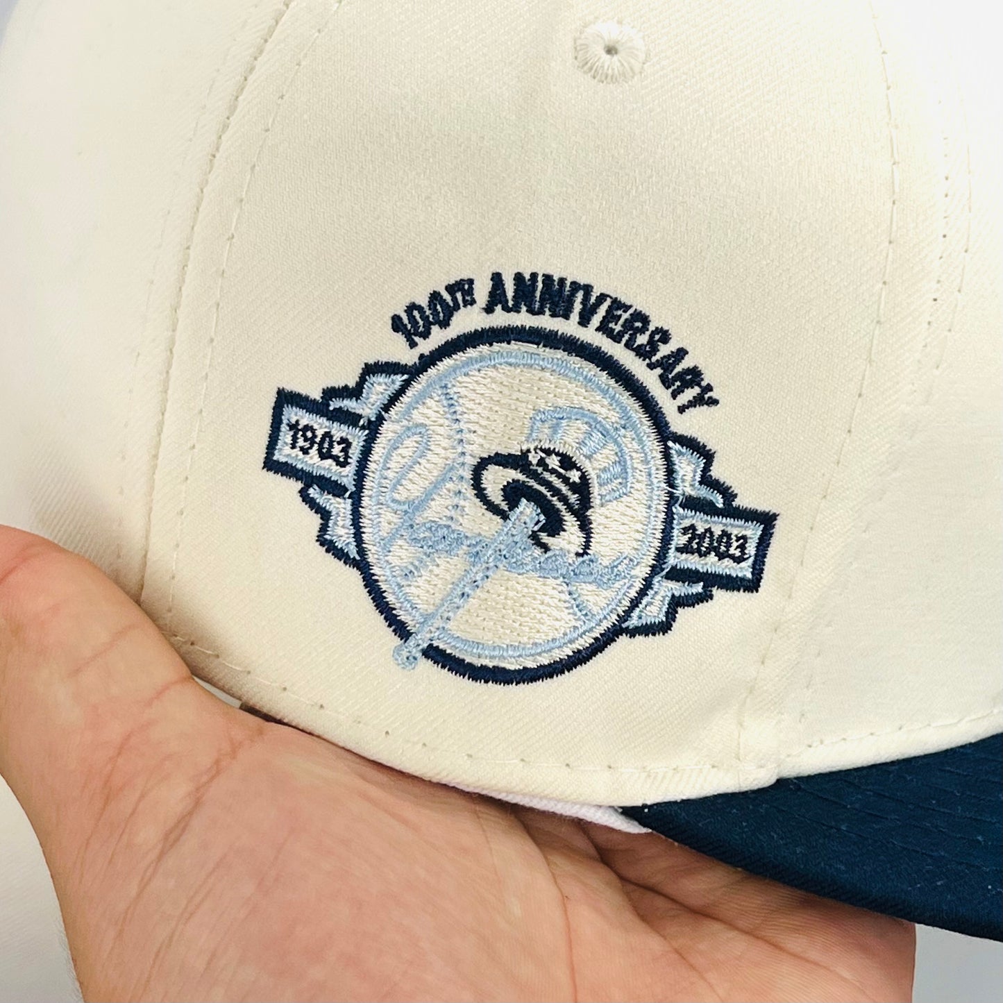NY75 Gorra 8C New York Yankees PL Cerrada