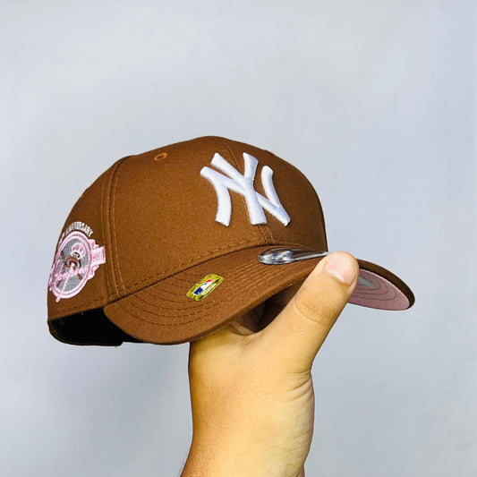 NY04 Gorra 8C New York Yankees SCV Ajustable