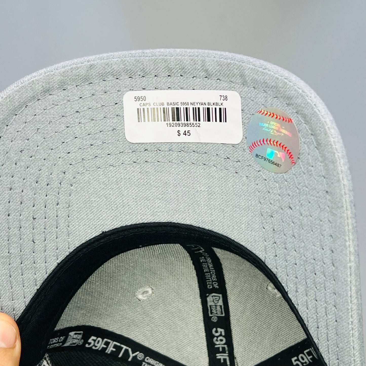 NY16 Gorra 2C New York Yankees CV Cerrada – ElgorrasPE