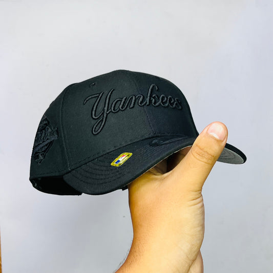 NY02 Gorra 8C New York Yankees SCV Ajustable