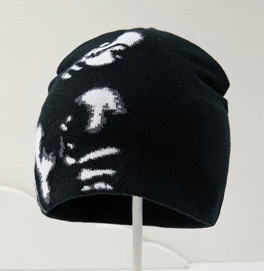 BNE03 Beanie Rival 03