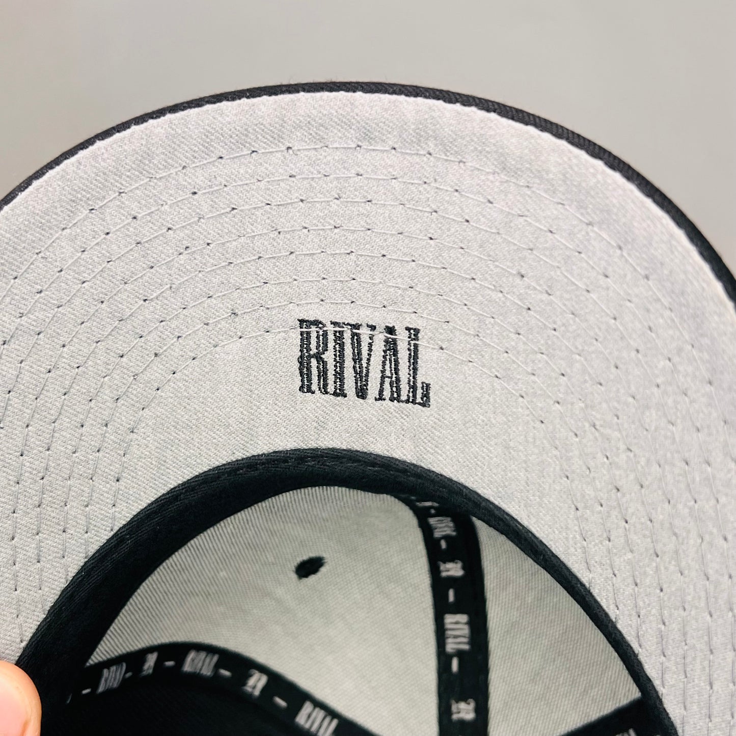 RV02 Gorra OG Rival SCV Cerrada