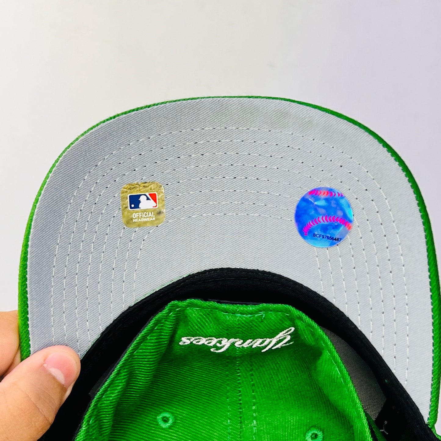 NY02 Gorra 6C New York Yankees SCV Cerrada