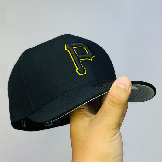 PT03 Gorra 8C Pitsburgh Pirates SCV Cerrada