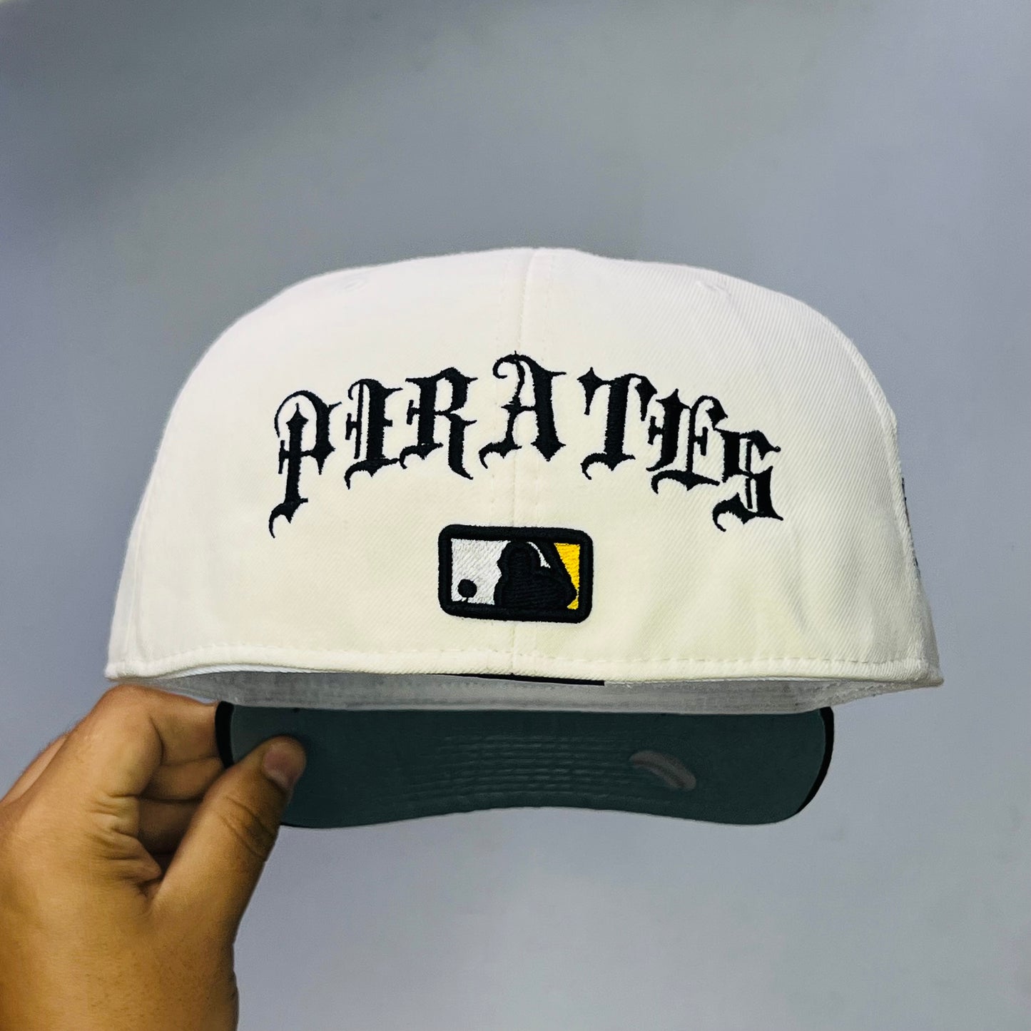 PT02 Gorra 5C Pitsburgh Pirates SCV Cerrada