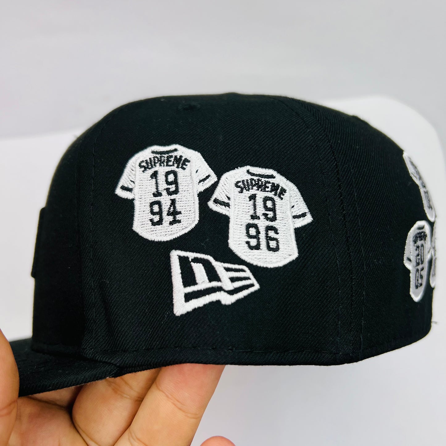 SUP03 Gorra 8C Supreme PL Cerrada