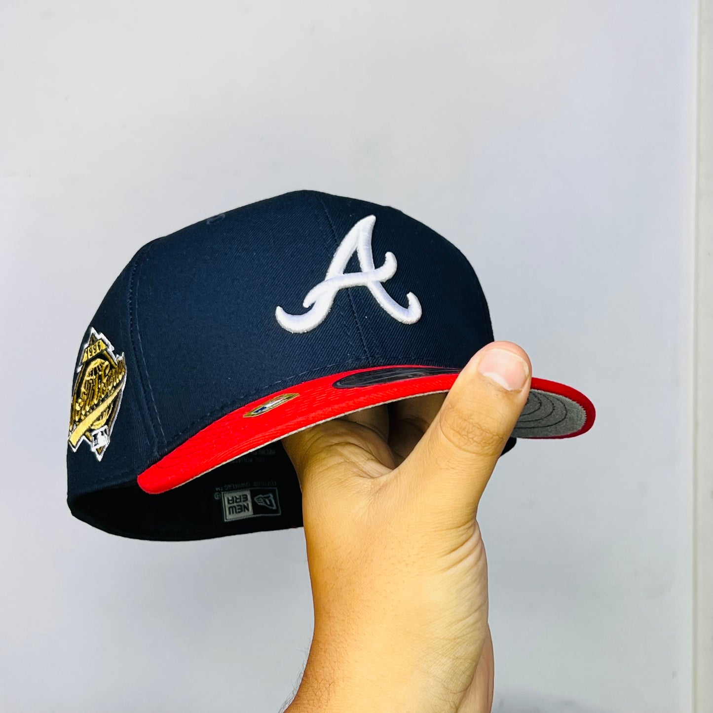 AB01 Gorra 8C Atlanta Braves SCV Cerrada