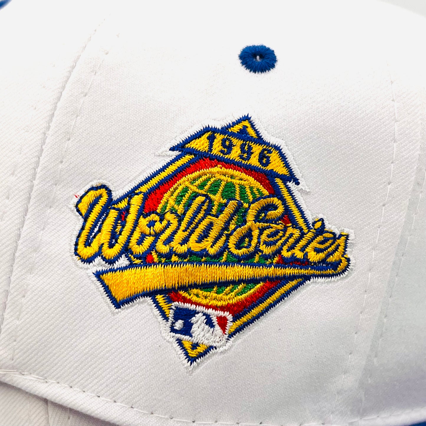 TBJ01 Gorra 8C Toronto Blue Jays PL Ajustable