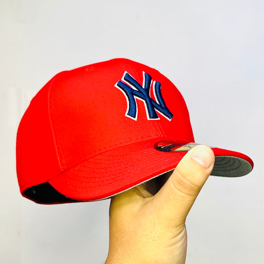 NY34 Gorra 8C New York Yankees SCV Cerrada