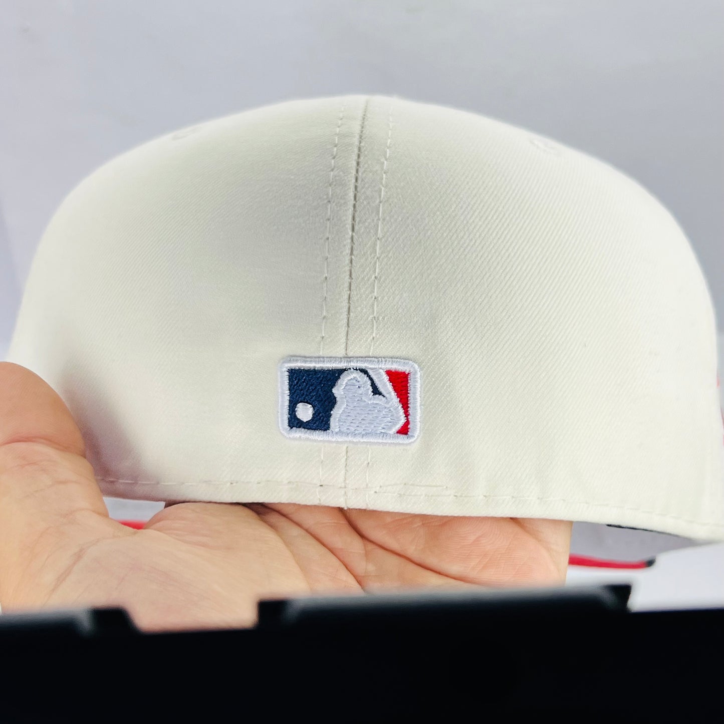 B06 Gorra 8C Boston Red Sox PL Cerrada