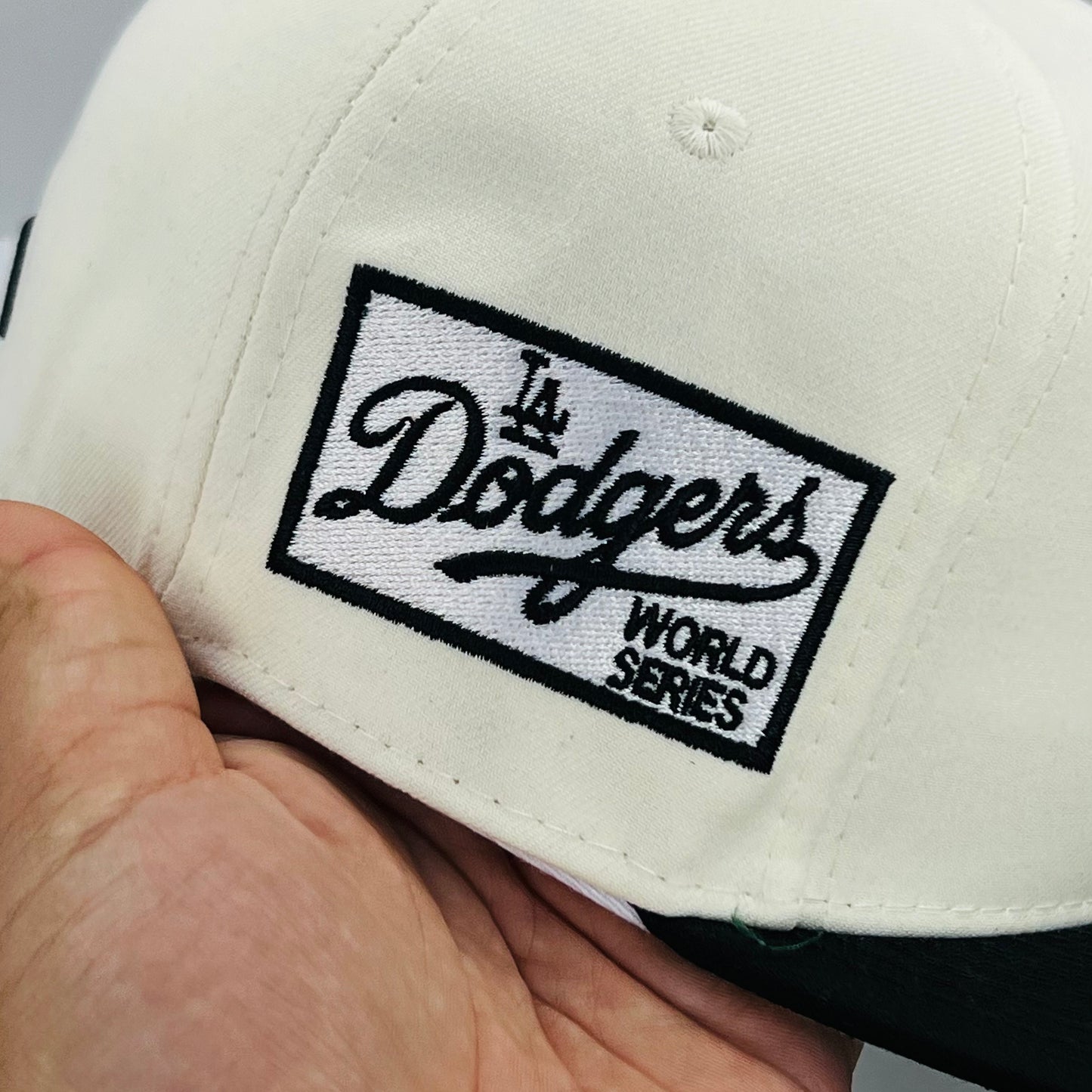 LA43 Gorra 8C Los Angeles Dodgers PL Cerrada