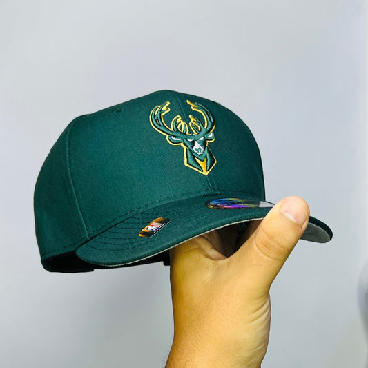 BK01 Gorra 8C Milwaukee Bucks SCV Ajustable