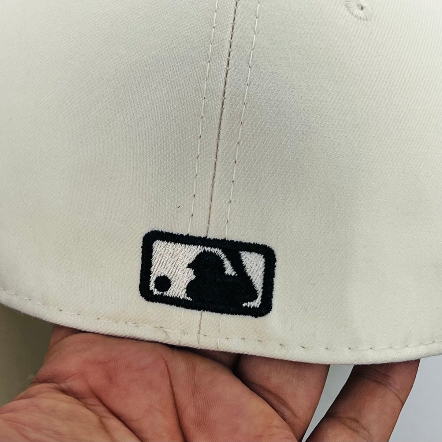 NY83 Gorra 8C New York Yankees PL Cerrada